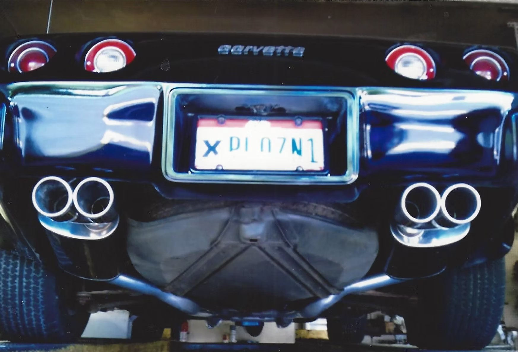 Corvette – custom muffler fabrication